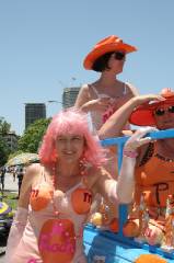 v2006_ArtCar_3_Parade 303 